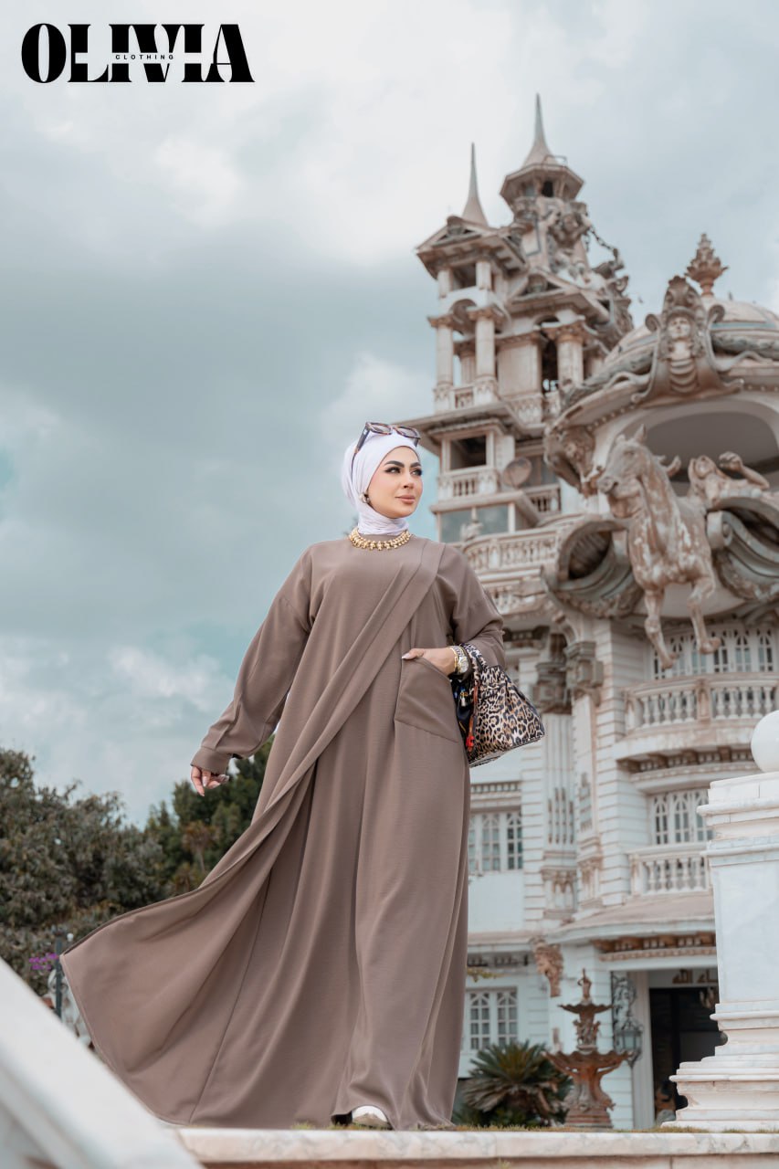 Ella abaya